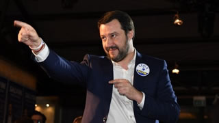 Matteo Salvini: 'Via 15 centesimi di accise sulla benzina'
