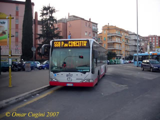 Roma: autobus Atac della linea 559 conto un albero. 9 feriti lievi