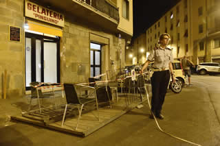 Firenze: travolge con il furgone tre bambini e una donna in una gelateria
