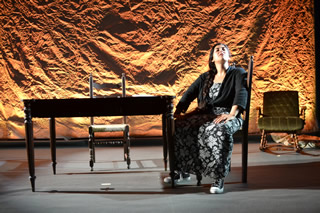 Roma, Teatro Lo Spazio: 'Ogni volta che guardi il mare' - di Mirella Taranto - 9/21 Febbraio