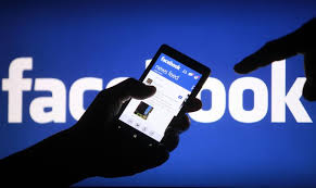 Facebook e l' opzione per segnalare le 'bufale sul web'