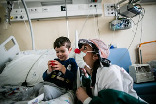 Coronavirus: al via 'Il sorriso chiama' -  videochiamate per bimbi in ospedale