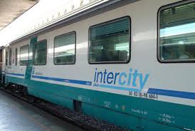 Ferrovie: Trenitalia vuole tagliare 14 Intercity - il NO di Codacons
