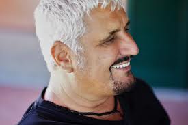  Pino Daniele: oggi i funerali a Roma e Napoli