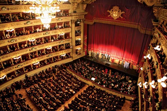 Milano: indagati 4 ex Sindaci per presenza di Amianto alla Scala