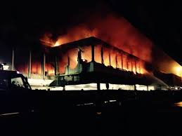 Incendio all 'aereoporto di Fiumicino: danni ingenti. I passeggeri saranno rimborsati