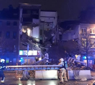 Anversa (Belgio): crollo di una palazzina a causa di un'esplosione. 14 feriti