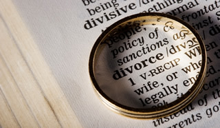 Divorzio: dopo la sentenza sugli assegni di mantenimento serve approvazione patti prematrimoniali