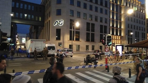 Bruxelles: somalo accoltella due militari. Ucciso a colpi di arma da fuoco
