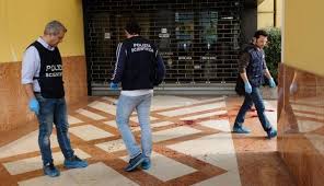 Brescia: morto il 21enne accoltellato fuori da una discoteca 