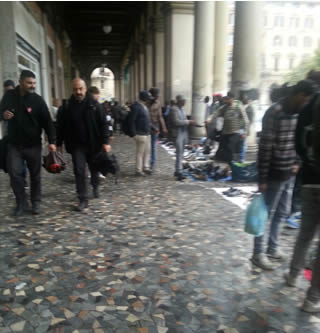 Roma, Piazza Vittorio: senza il monitoraggio AssoCarabinieri, torna il degrado...