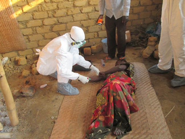 Ebola: MSF apre un centro nella peggiore epidemia nella storia del Congo