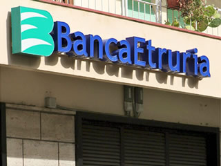 Banca Etruria: assolti i vertici. Risparmiatori furiosi