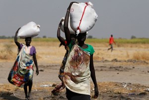 Sud Sudan: un progetto pilota di MSF per portare il trattamento per l'HIV nelle zone di confline