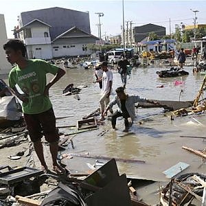 Indonesia: Medici Senza Frontiere continua ad aiutare le vittime dello tsunami