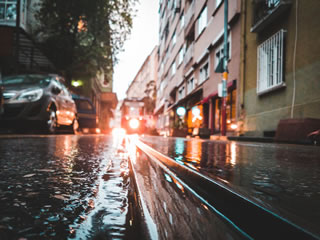 Italia flagellata da pioggia e vento. Due vittime causate dal maltempo