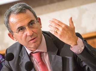 Taranto, Ministro Costa: 'Ci vorrebbe un Ministero dell'Ambiente'