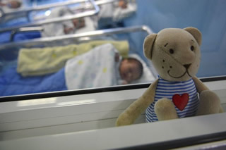 Verona: somministra - senza motivo - morfina a un neonato. Arrestata infermiera