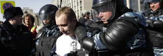 Mosca: manifestazione anticorruzione. Arrestato Navalny e circa 700 persone