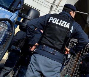 Genova: poliziotto uccide moglie e due figlie, e poi si suicida