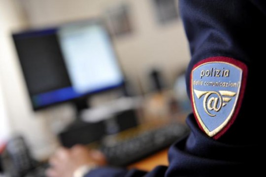 Pescara: arrestata una donna per pedopornografia. Atti sessuali col figlio minore