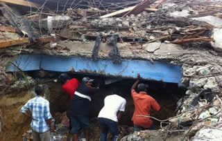 Indonesia: più di 2.700 scuole distrutte o gravemente danneggiate a causa dello tsunami