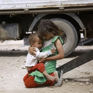 Siria nordoccidentale: 200.000 bambini sfollati negli ultimi due mesi