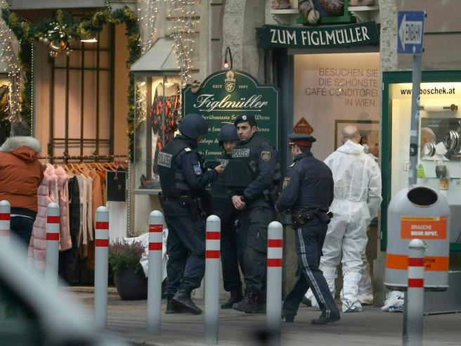 Vienna, sparatoria in un ristorante: una vittima e un ferito