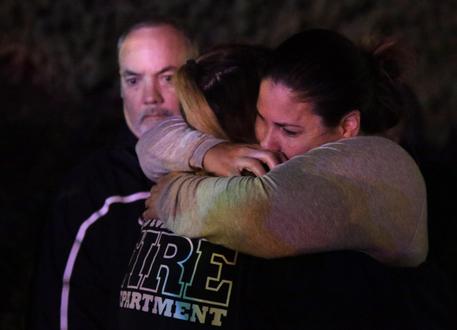 California, 28enne ex marine spara all'impazzata: 13 vittime e una decina di feriti