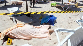 Tunisia, strage sulla spiaggia: salite a 37 le vittime