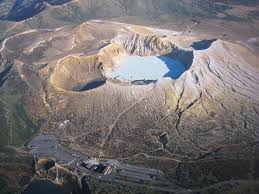 Giappone: eruzione vulcanica sulle piste di sci. Un morto e numerosi feriti