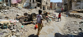 Yemen: l’escalation di violenze in corso ad Aden mette a rischio la vita di tanti bambini 