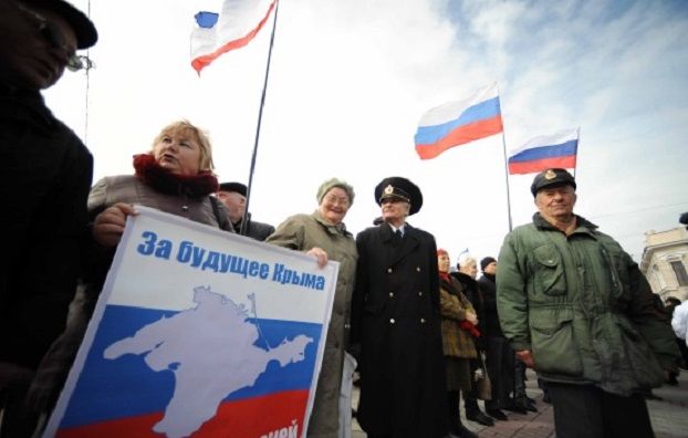 La Crimea autoproclama il distacco da Kiev, Ue e G7 minacciano sanzioni