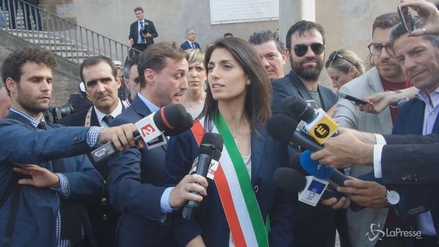 Virginia Raggi ottiene uno slittamento per l 'interrogatorio in Procura