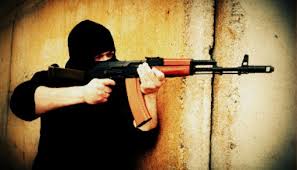 Vercelli: conflitto a fuoco fra Carabinieri e una decina di criminali dopo una rapina