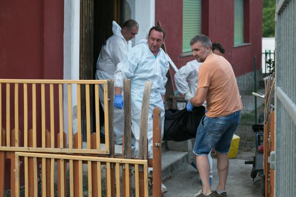 Sesto San Giovanni: 25enne uccide i genitori