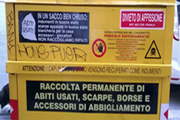Roma: la truffa della raccolta di abiti usati. Multe per AMA e due consorziate