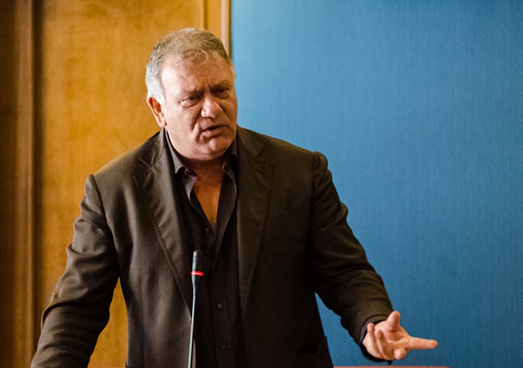 Appalti pilotati: arestato Vincenzo Mario Ferraro, ex sindaco di Caserta