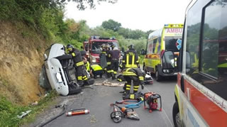 Grosseto: incidente frontale. Donna di 50 anni perde la vita