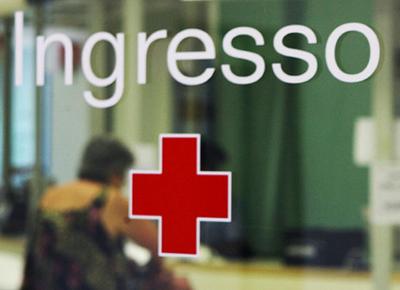 Milano: 18enne sfigurata dal fuoco divampato nella baracca in cui vive