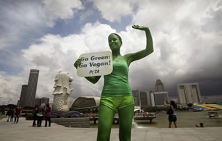 Modena: figlia vegana aggredisce la madre con un coltello 'Smetti di fare il ragù'!