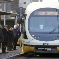 Sciopero dei trasporti e manifestazioni mettono in tilt le citta' italiane